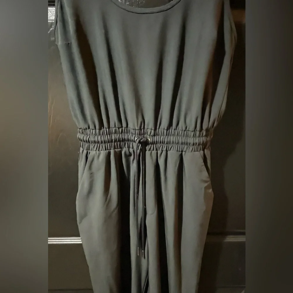 Abercrombie & Fitch Travelers Cargo Jumpsuit - Picture 5 of 14
